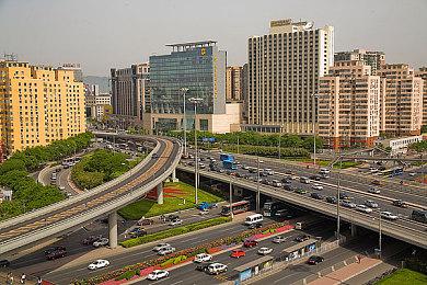 《最终幻想7：重制版》剧情为何改动？制作人：保持玩家兴趣